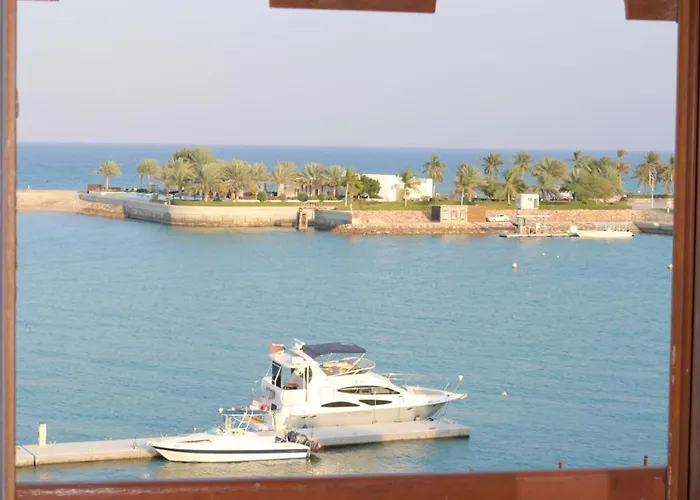 Jabal Sifah Tha Marina View Apartment